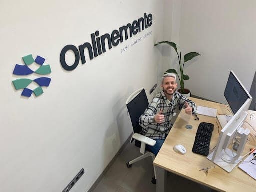 Onlinemente — agencia SEO en Almería
